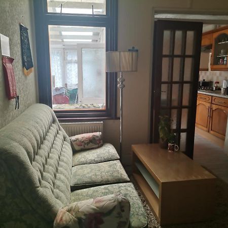 Double Room Available- London Seven Kings Seven Kings Train Station Ilford Ngoại thất bức ảnh